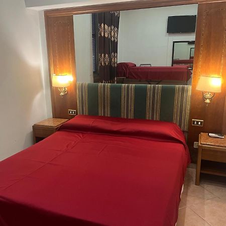 Terminal Guest House 24 โรม ภายนอก รูปภาพ