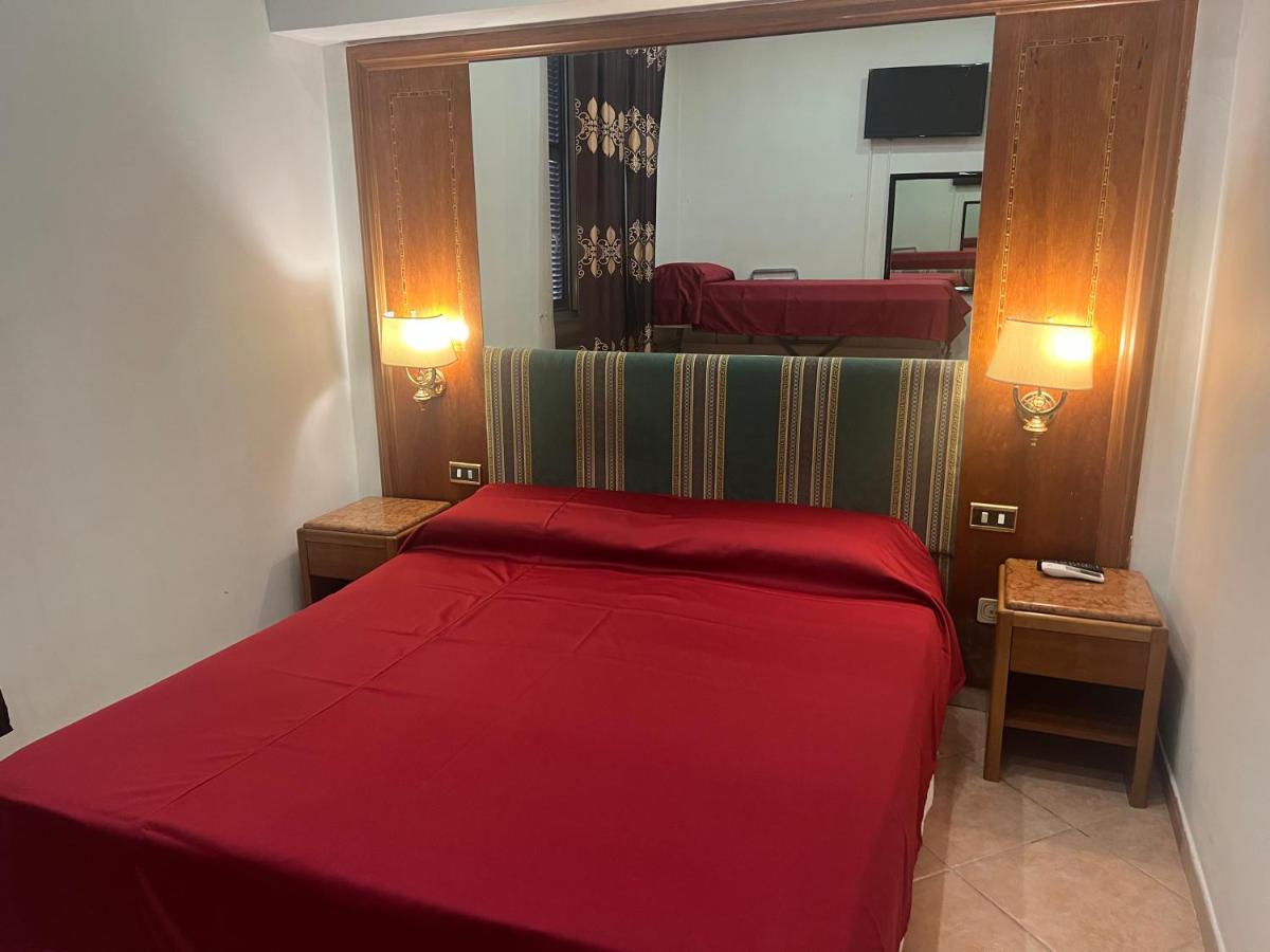 Terminal Guest House 24 โรม ภายนอก รูปภาพ